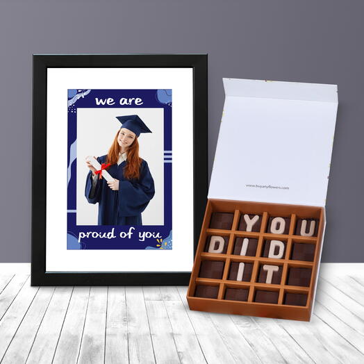 Персонализируемая фоторамка и шоколадные конфеты «You Did It» от Sweecho