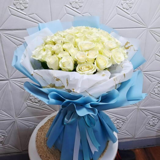 51 White Roses Bouquets