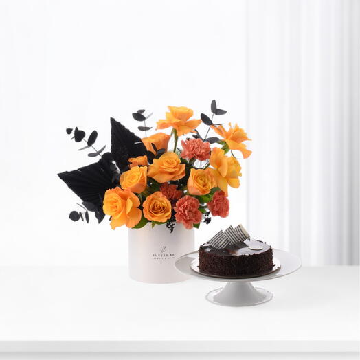 Noir Flame Bloom Whiite Box With Chocolate Cake