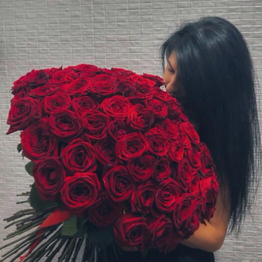 100 red roses 🌹