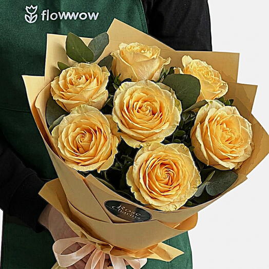 Букет из 11 персиковых роз – доступная доставка в тот же день в Дубае