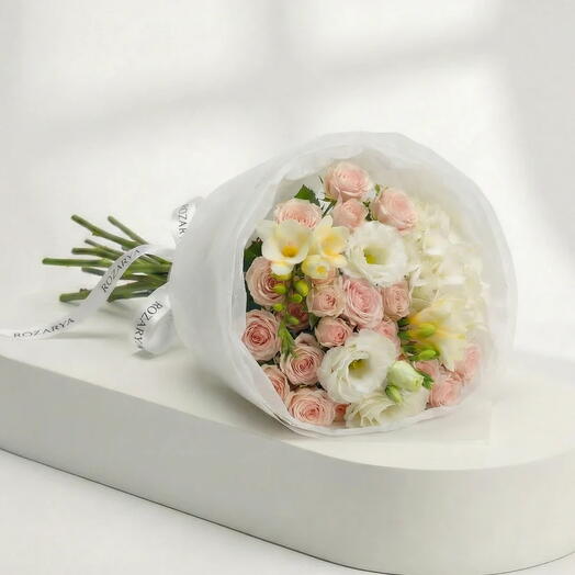 Нежно-розовый   Слоновая кость Садовый Связанный вручную