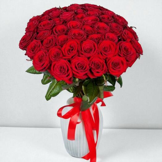 Red rose bunch wrapped beautifully