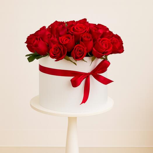 Коробка с красной розой, красная лента