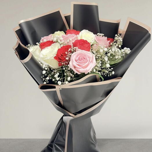 Mixed Rose Bouquet in Black Rapping
