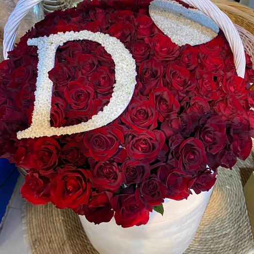 Basket with 100 roses +acrylic letters
