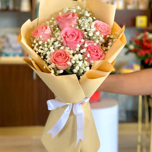 Букет персиково-розовых роз