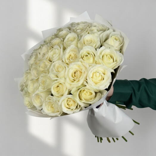 Элегантность слоновой кости - 35 белых роз