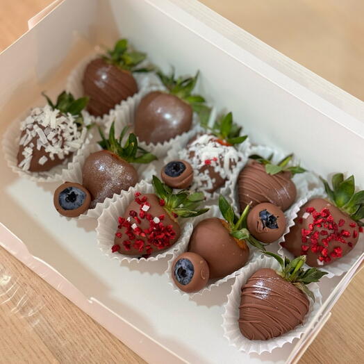 Strawberry in chocolate