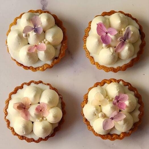 طقم 4 تارتات بالفانيليا والتوت