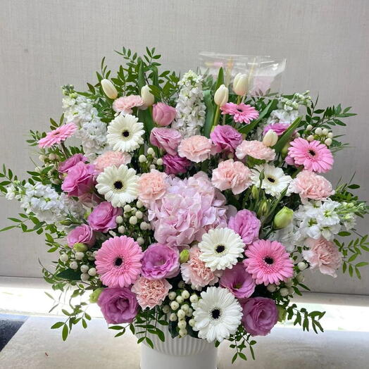 Heavenly Mixed Flowersvase