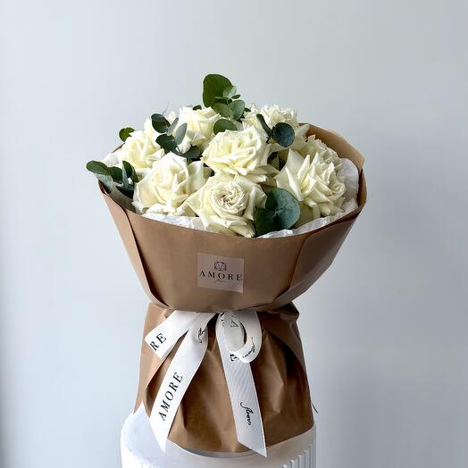 White Roses in Kraft