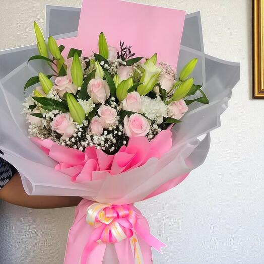 Bunch of Lilies   Roses;