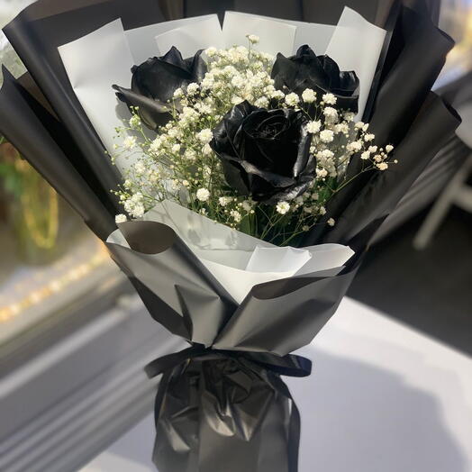 Black Rose Bouquet 3 Roses