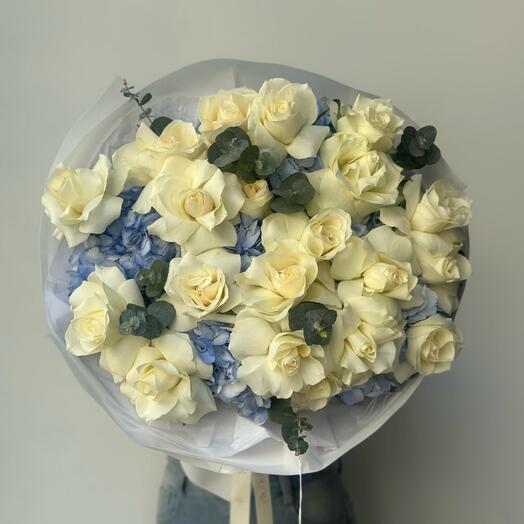 Luxurious Bouquet white Roses and Blue Hydrangea