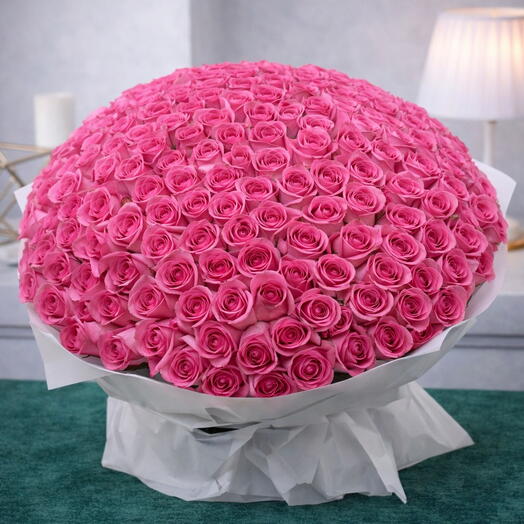 Blush Royale – 201 Pink Roses Bouquet