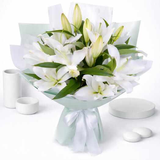 Ivory Elegance 5 White Lilies Bouquet