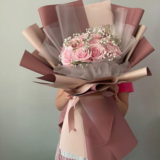 Роскошный премиум букет из 10 розовых роз