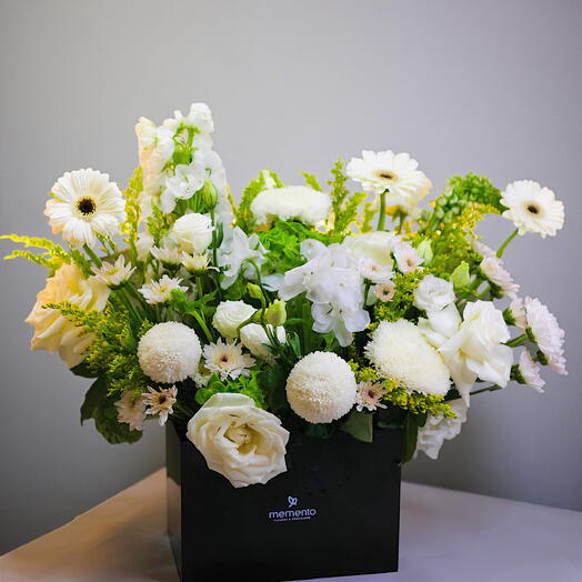 Acrylic box with flower big