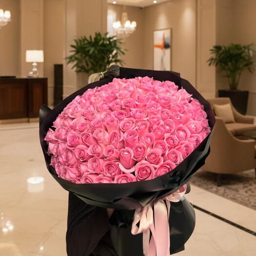Букет из 101 розы розового цвета