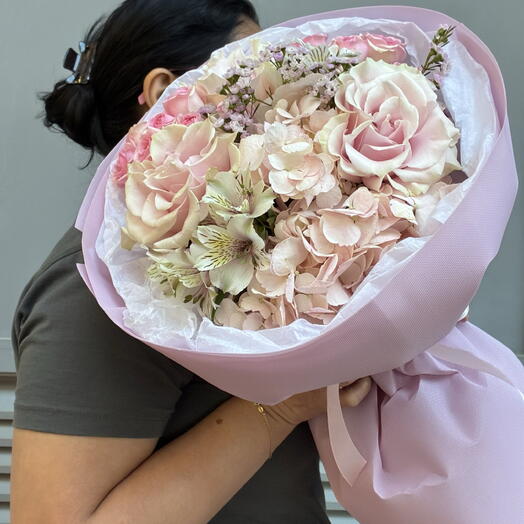 Blush whisper bouquet