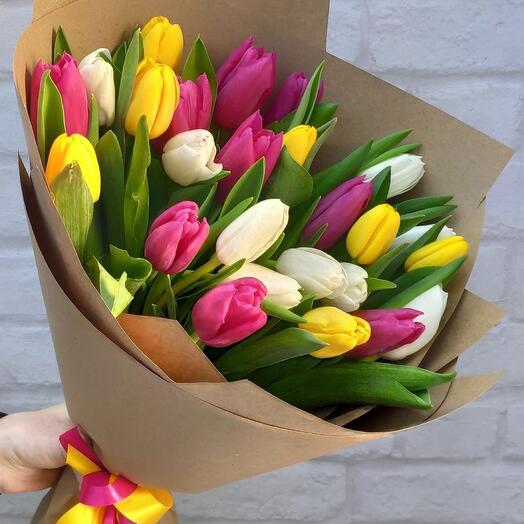 25 Mixed Colors Tulips-640