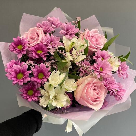 Тёпло-розовый букет роз