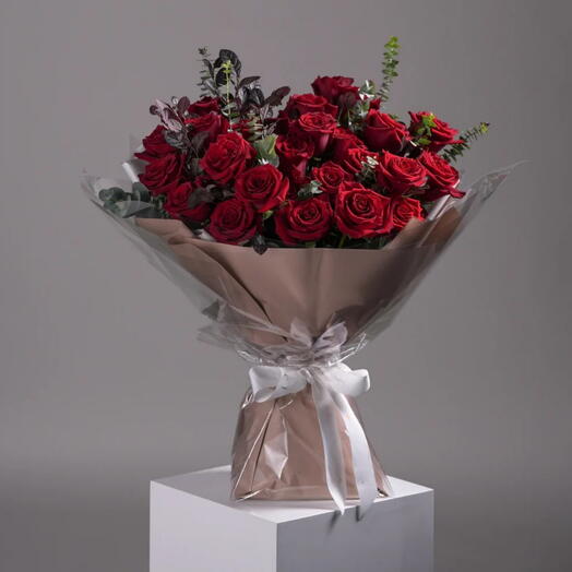 Роза пустыни- букет красных роз