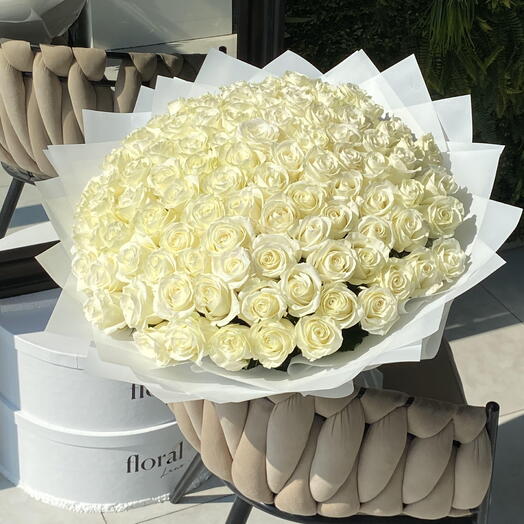 101 White Roses Bouquet