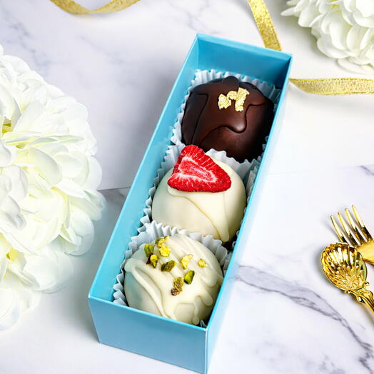 Коробка для 3 кейк-боллов