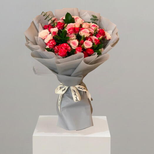 First Sight _ Red Or Pink Spray Rose Luxurious Bouquet For Anniversary or Birthday