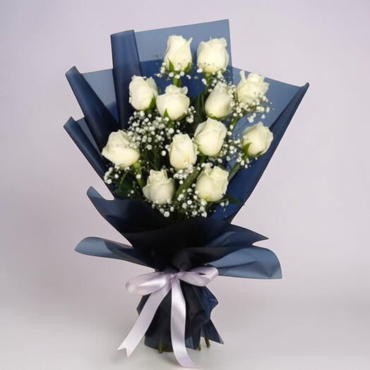 Букет из 12 белых роз