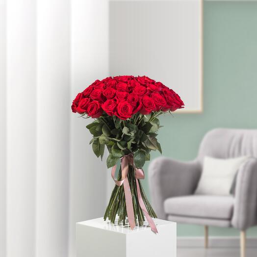 51 Roses Rouges Avec Ruban