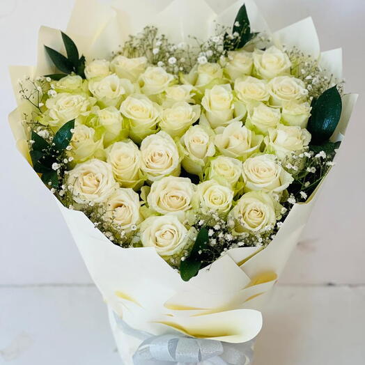 Heart bouquet white roses