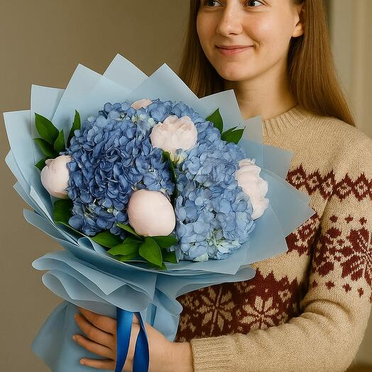 White Peony   Hydrangea Bouquet