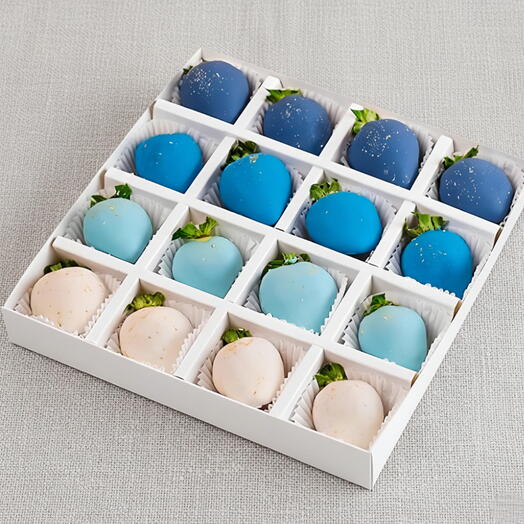 Синяя клубника омбре