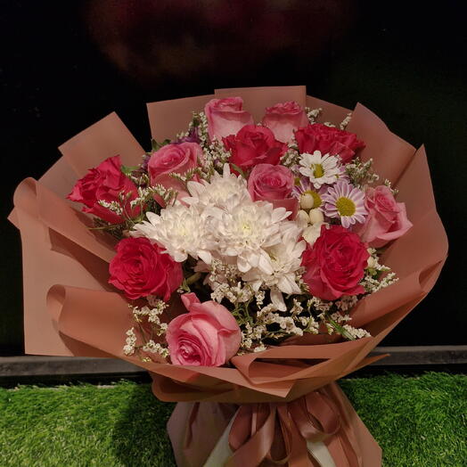 Букет фуксии и розового цвета