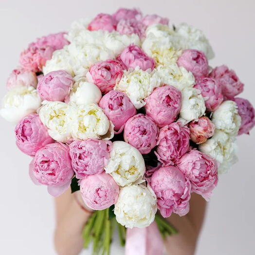 Принцесса: XL букет из 50 пионов