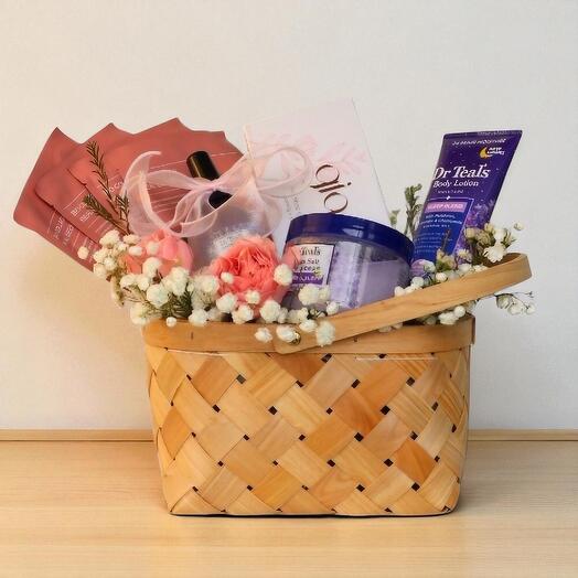 Mom s Pamper Basket – Relaxation Gift Set for Mother s Self-Care | Dr Teal s Spa Hamper by Fruitify UAE