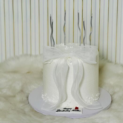 Elegant Pure White Fresh Cream Cake 1 kg