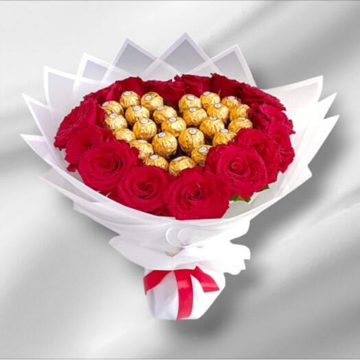 Choco Red Delight - красные розы с шоколадками Ferrero Rocher