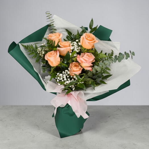Bouquet de 6 roses pêche