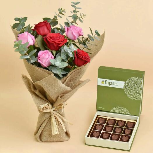 Bouquet de 3 roses roses et 3 roses rouges et boîte de chocolats
