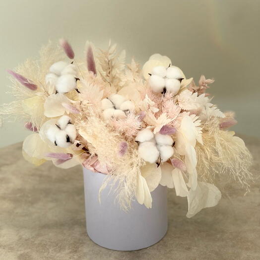 Bouquet is a cotton and stiffa «Calm Beige»