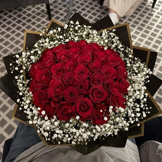 Премиальный букет из 20 красных роз