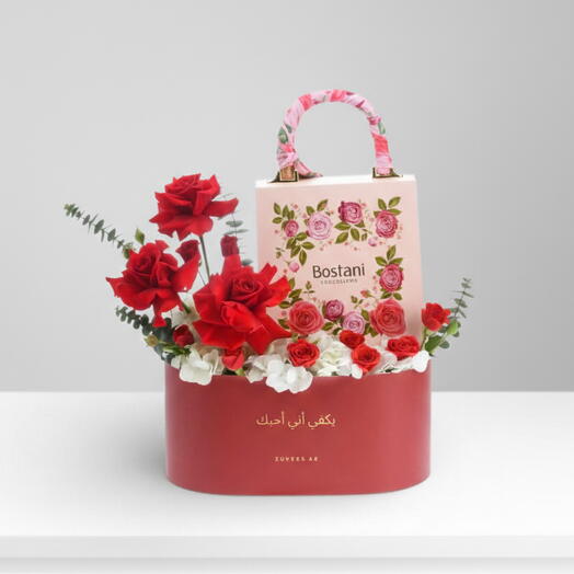 Комбо любви в красной коробке с шоколадными конфетами Bostani