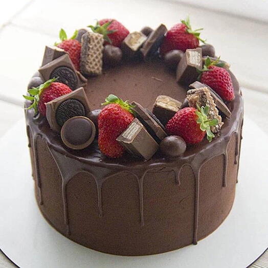 Chocholate berry sponge cake