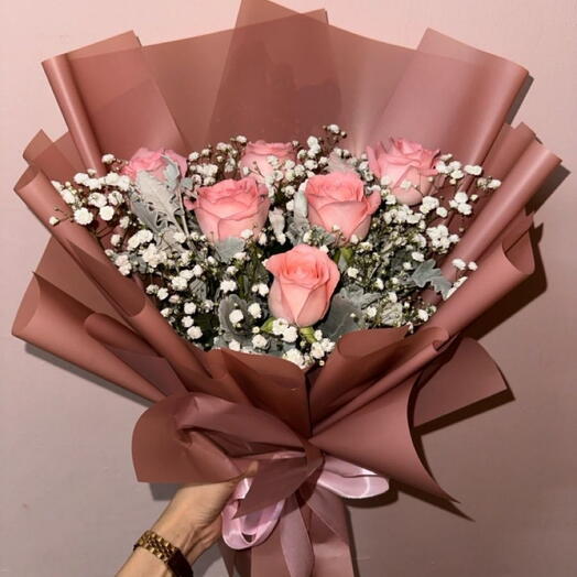 Luxurious 6 Pink Roses Bouquet