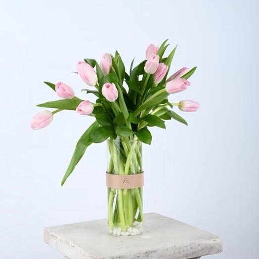 Blair Woldorf s Tulip vase