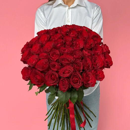 Royal: L Bouquet of 100 Red Roses